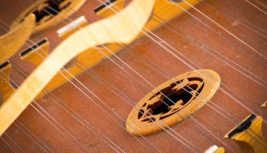 Best Strings for Dulcimers: Reviewed for 2024
